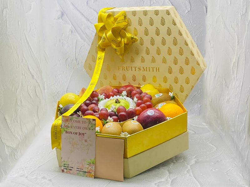 Luxury Fruit Gift Boxes | Gourmet Gifts | Send Healthy Gifts - Fruitsmith