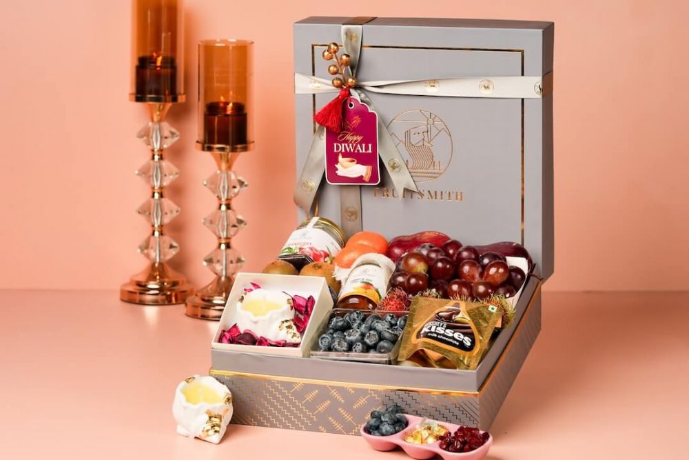 Grey Classy Hamper