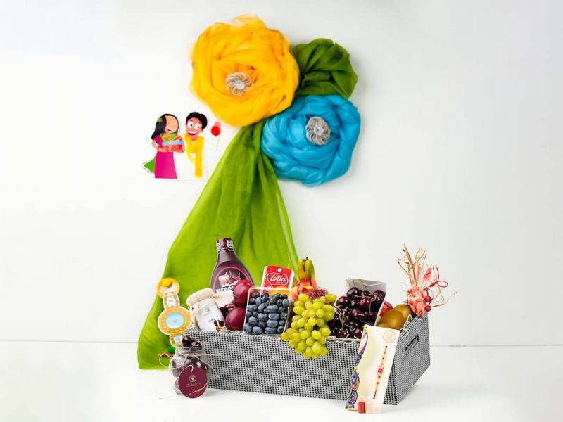 Gourmet Fruit & Treats Hamper